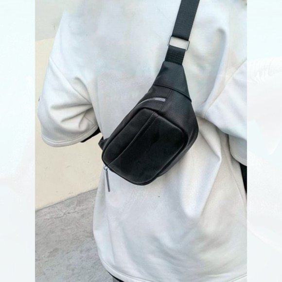 New Waterproof Waist Bag Black 126 - Picture 2 of 4